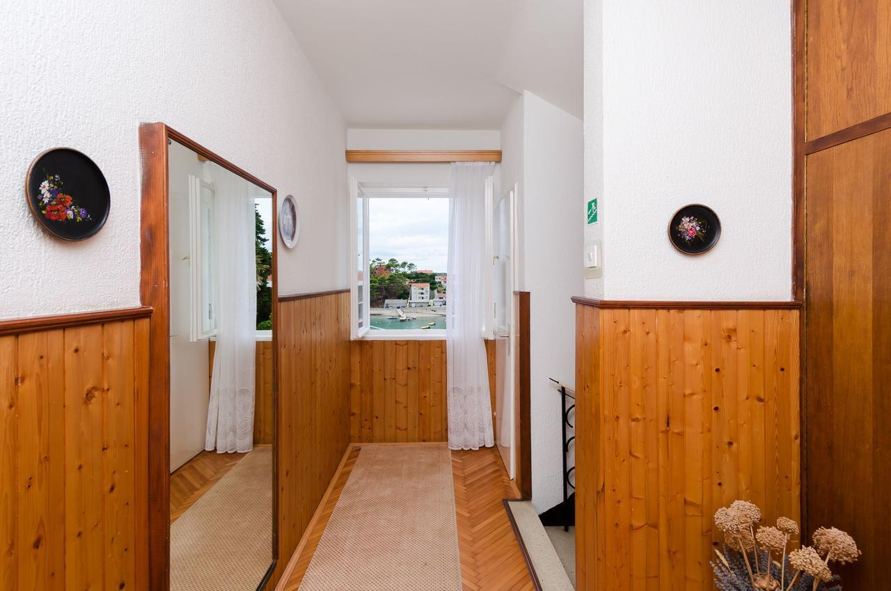 Rooms Mihaela Rab Town Exterior photo
