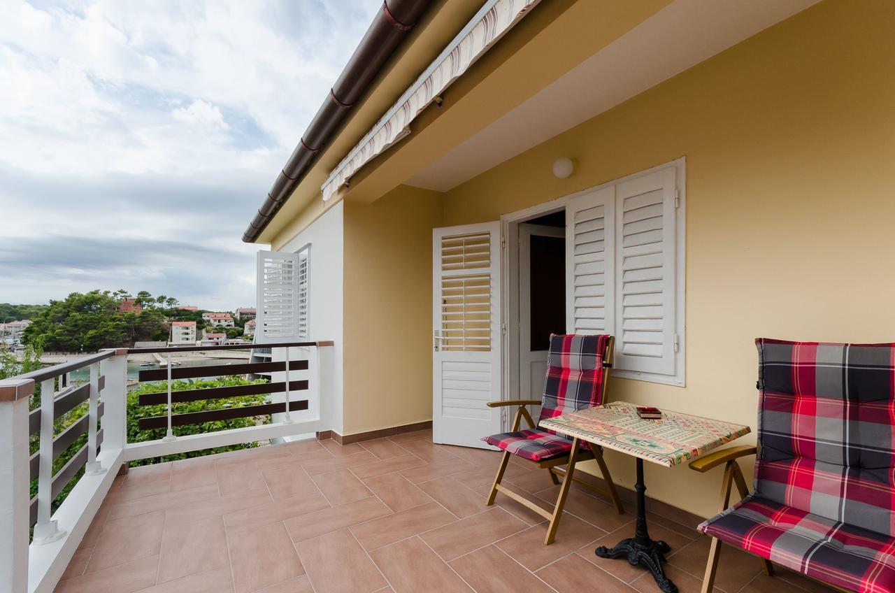 Rooms Mihaela Rab Town Exterior photo